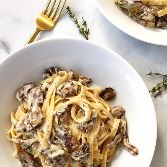 Fettuccine Alfredo with Mushrooms