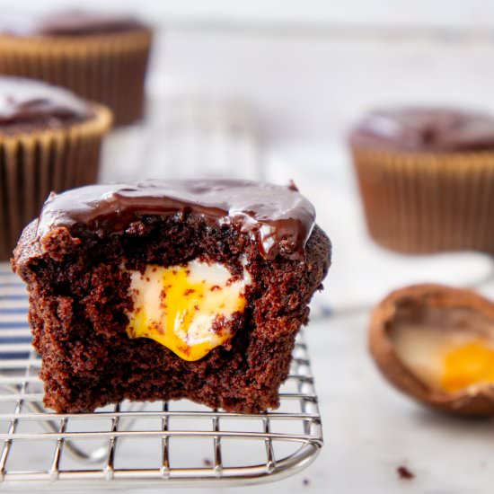 Cadbury Creme Cupcakes