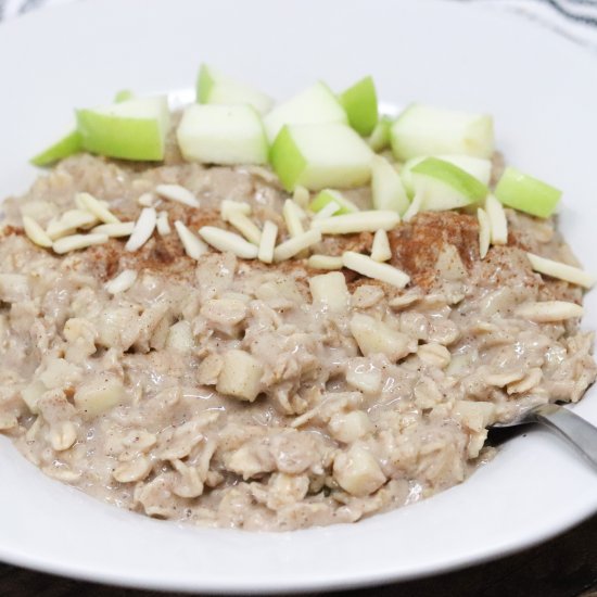 Warm Apple Cinnamon Oatmeal Bowl