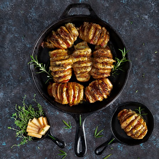 Hasselback potatoes with cheese