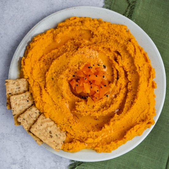 Spicy Apricot Carrot Hummus