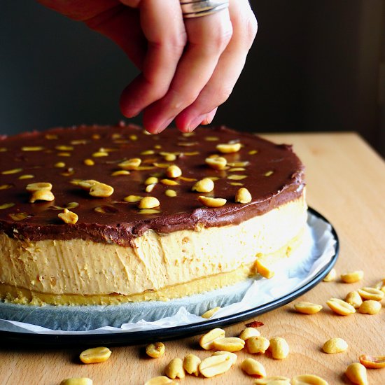 Sugar-free peanut butter cheesecake