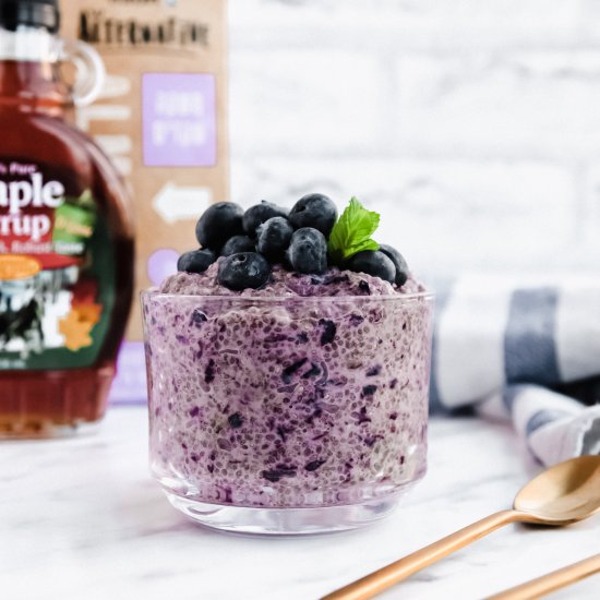 Chia pudding with blueberries