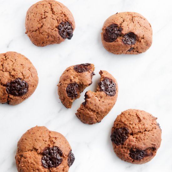 Vegan chocolate chip cookies