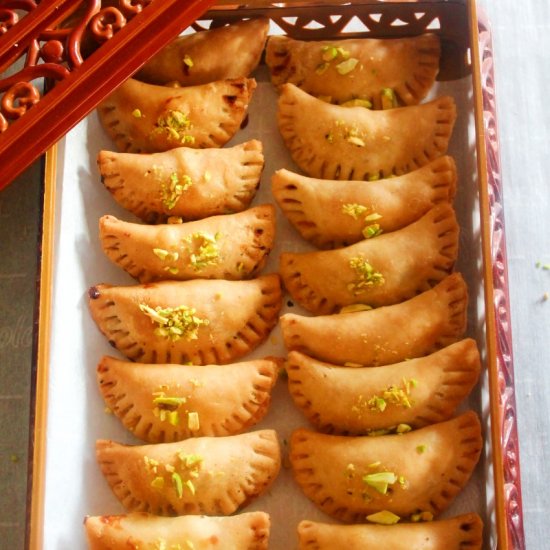 No Fry Gujiya (Karanji)