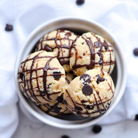 Chocolate Chip Cookie Dough Bites