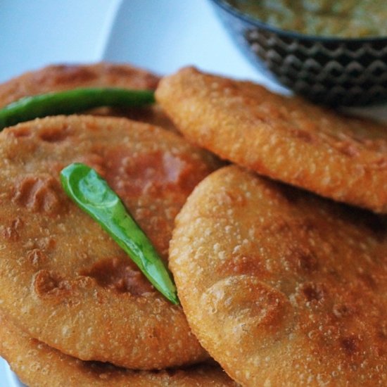 Aloo Matar Kachori