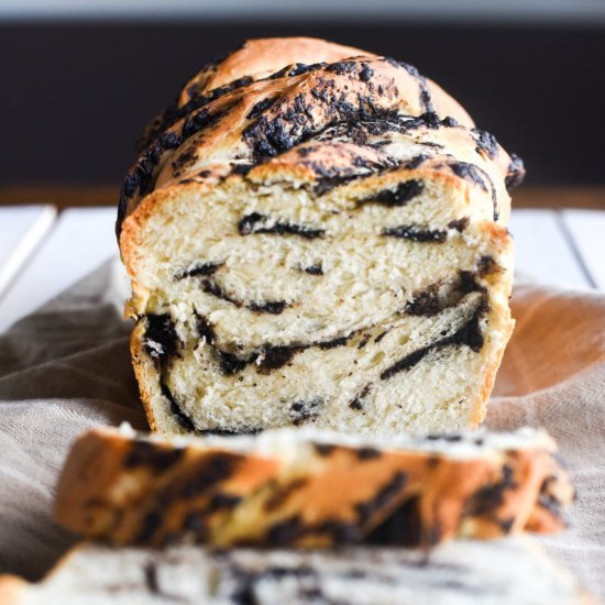 Cookies and Cream Swirled Bread