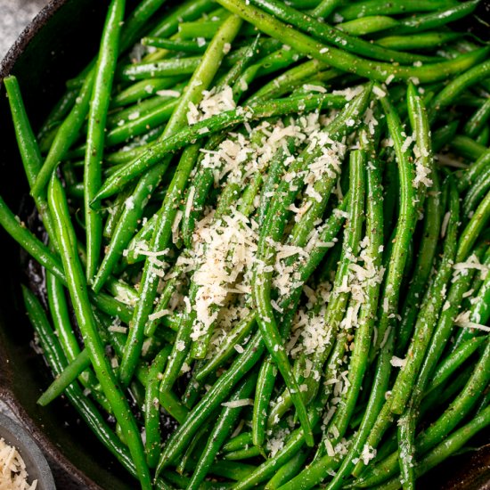 Garlic Green Beans with Parmesan