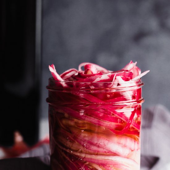 Quick Pickled Red Onions