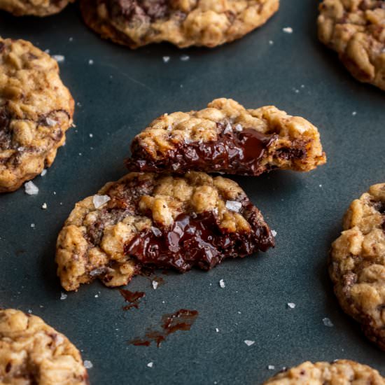 Oatmeal Chocolate Chunk Cookies