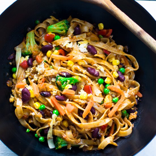 Vegetarian tagliatelle stir fry