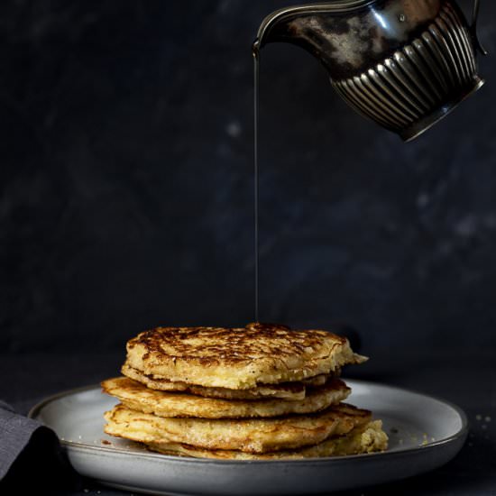 How to Make Cornmeal Pancakes