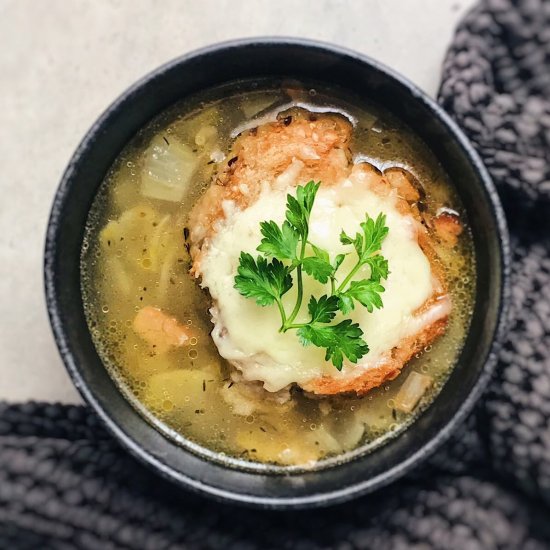 ONION SOUP WITH CHEESE