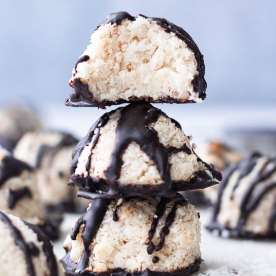 Vegan Coconut Macaroons