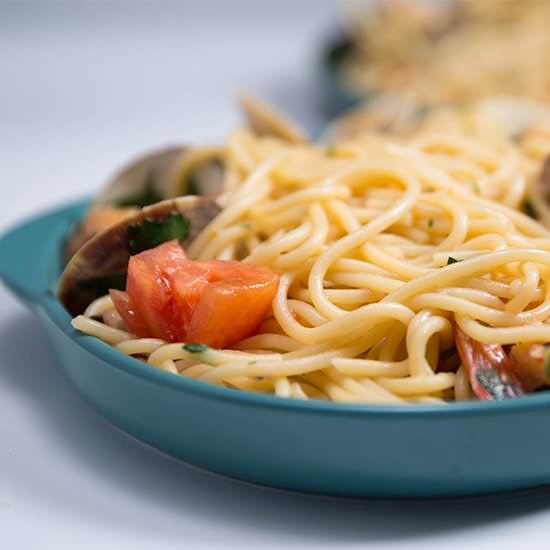 SHRIMP AND CLAM PASTA