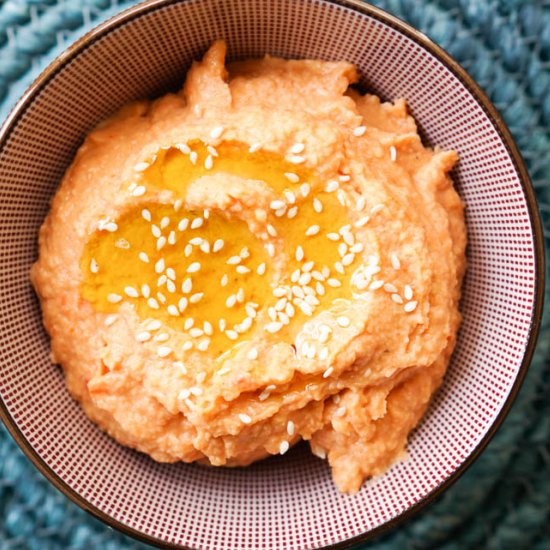 Homemade Hummus With Red Pepper