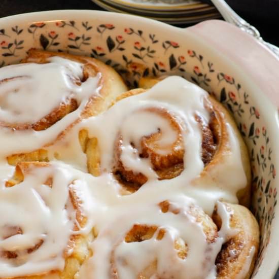 The Pioneer Woman’s Cinnamon Rolls