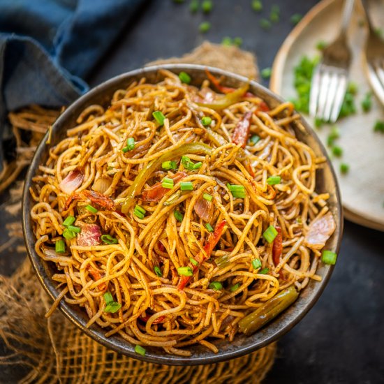 Veg Hakka Noodles