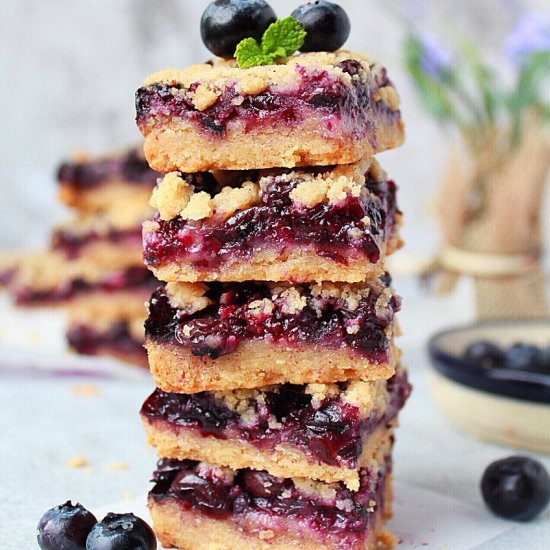 Blueberry Crumb Bars {Eggless}