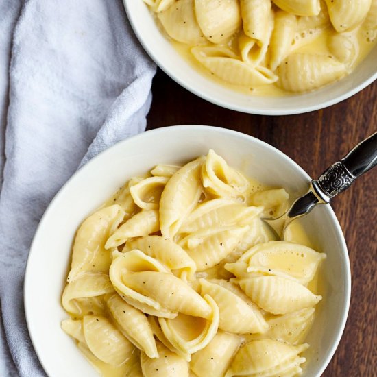 Instant Pot Saucy Shells & Cheese