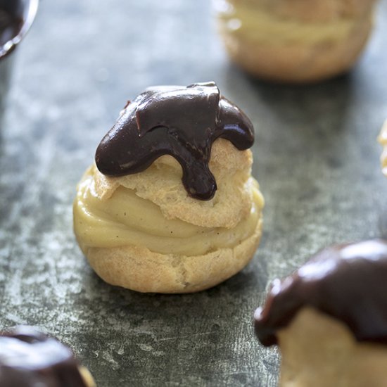 Classic Cream Puffs w Pastry Cream