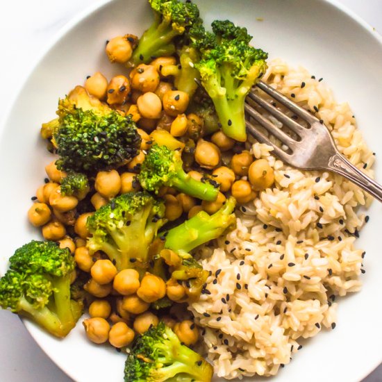 Teriyaki Broccoli Chickpea Stir Fry