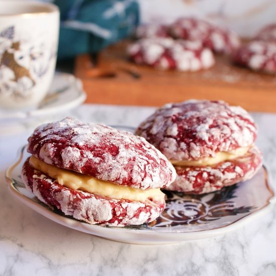 Red Velvet Crinkles Sandwich