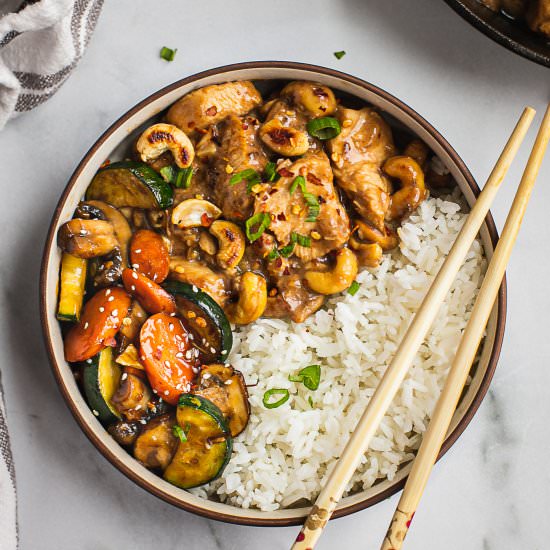 Instant Pot Cashew Chicken Whole30