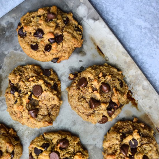 Super Chunky Peanut Butter Cookies