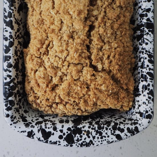 Banana bread with streusel topping