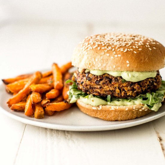 Black Bean and Quinoa Veggie Burger