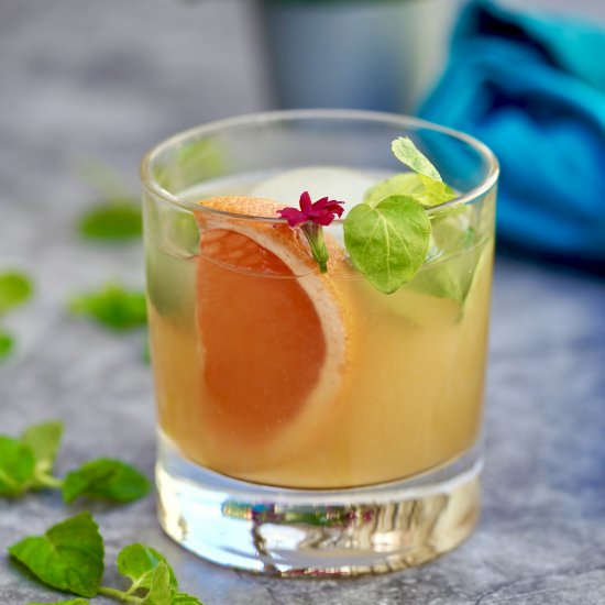 Gin And Grapefruit