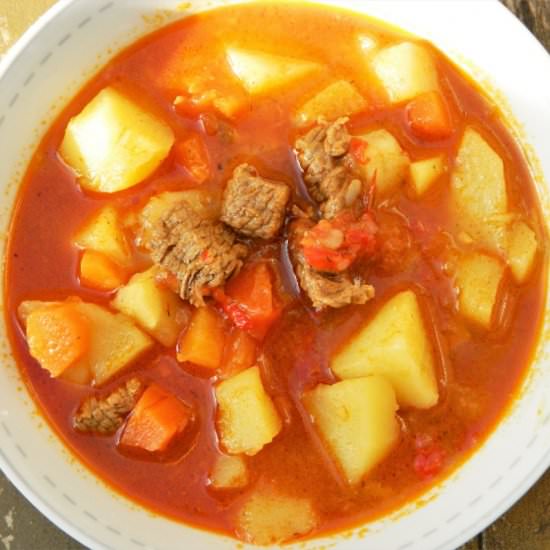 Traditional Hungarian Goulash Recip