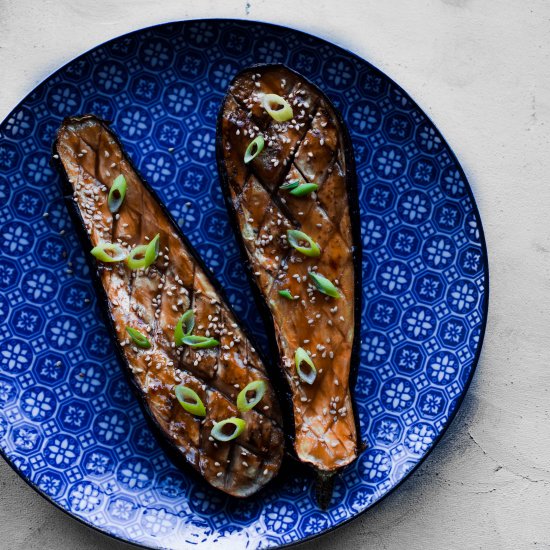 sticky Japanese miso aubergine (NL)