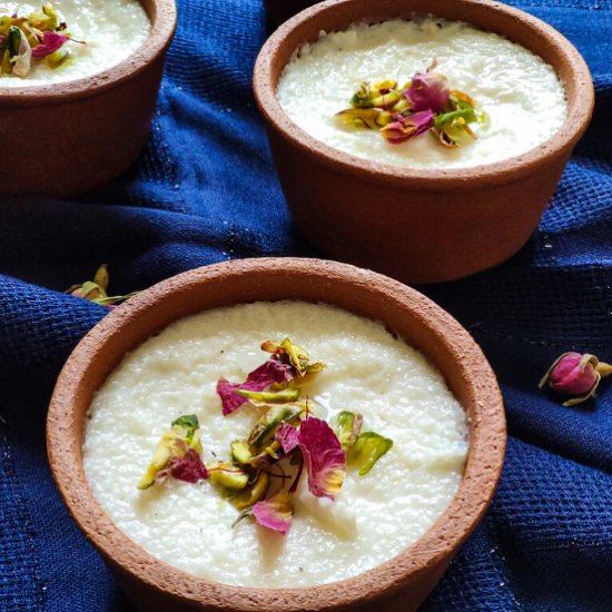 Phirni-Indian rice pudding