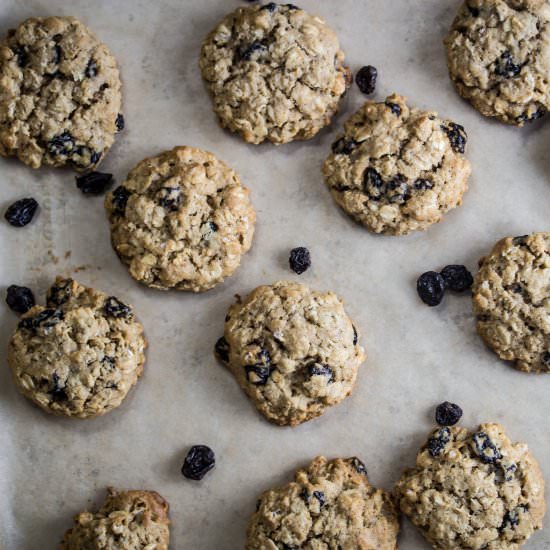 Gluten Free Oatmeal Raisin Cookies