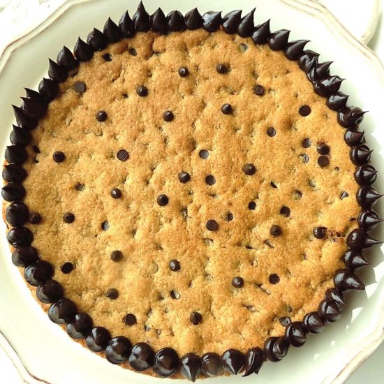 Easy Chocolate Chip Cookie Cake