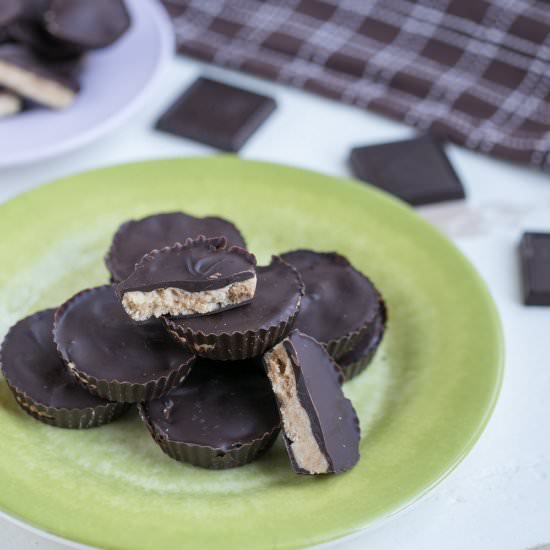 Easy Keto Peanut Butter Cups