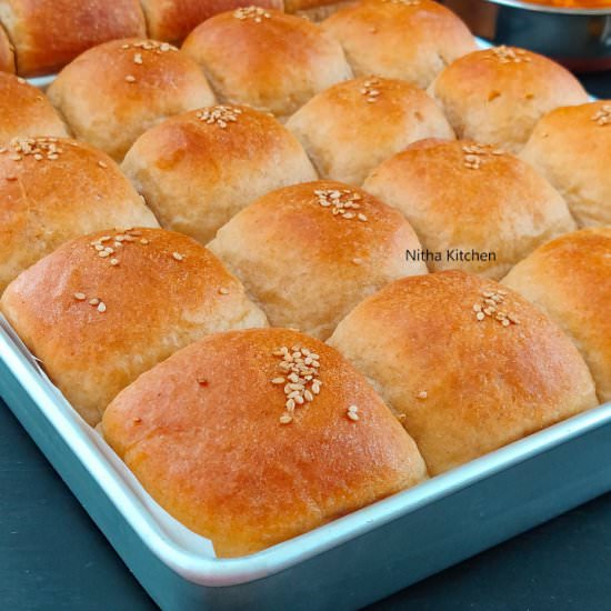 Eggless Whole Wheat Dinner Roll Pav