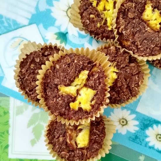 Pineapple Chocolate Oatmeal Muffins