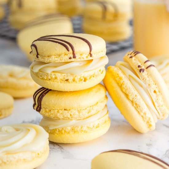 Eggnog macarons for easter