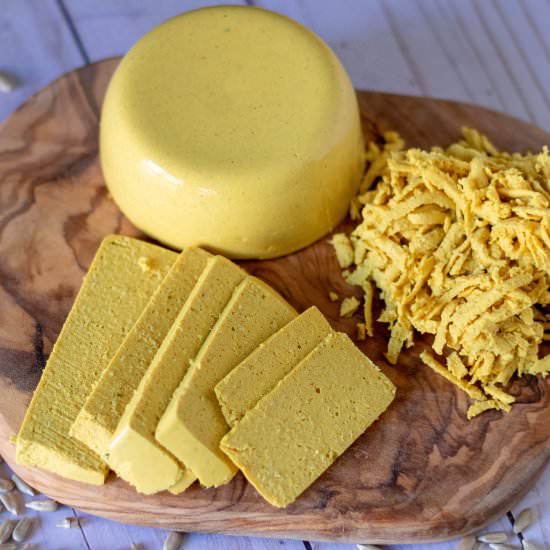 Vegan Smoky Sunflower Cheddar