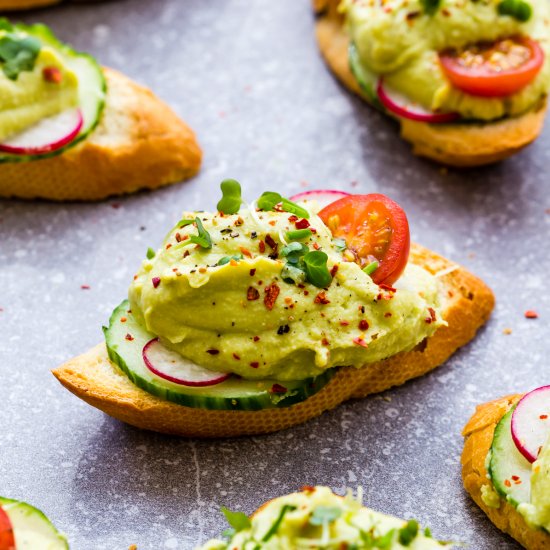 20 min EGG AND AVOCADO BRUSCHETTA