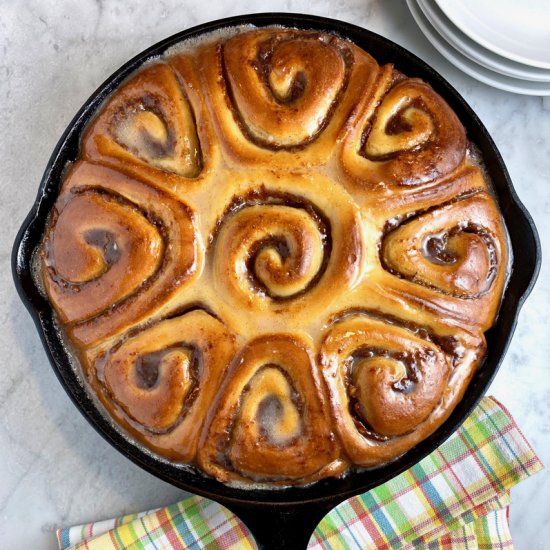 Cinnamon-Date Sticky Buns