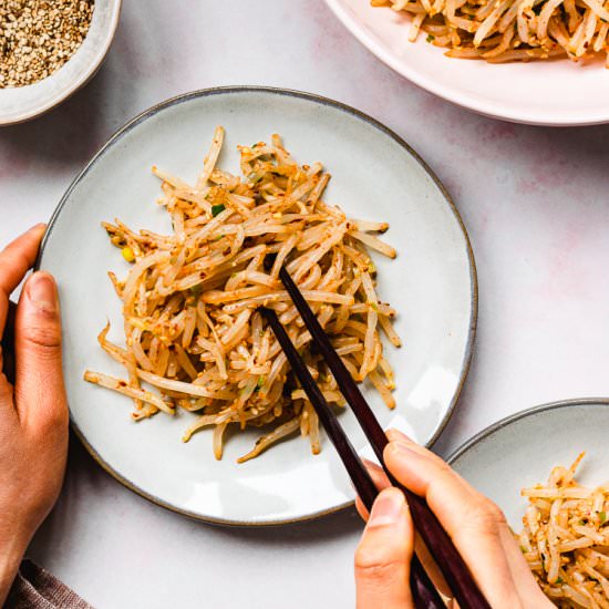 Spicy Bean Sprout Salad