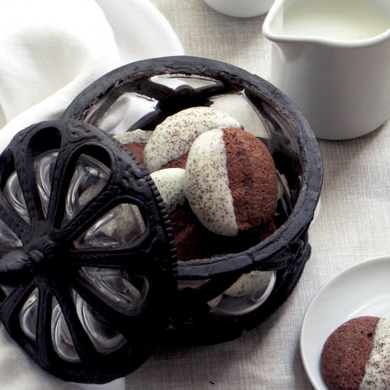 White chocolate and coffee cookies