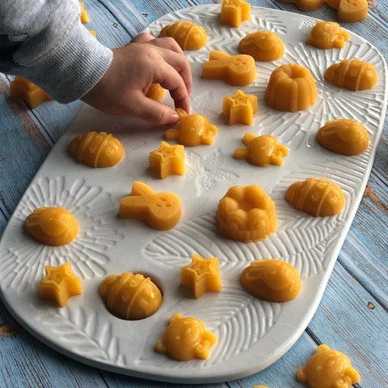 Peach and mango Easter gummies