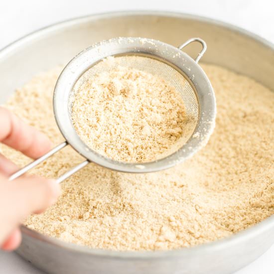 Easy 5-Minute Homemade Cashew Flour