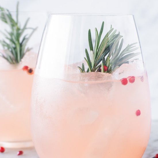 Grapefruit & Rosemary Gin Cocktail